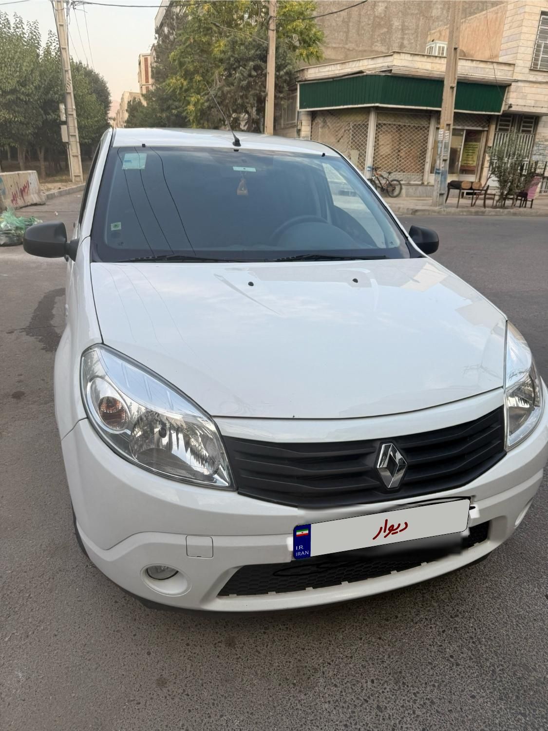 رنو ساندرو دنده ای - 1395