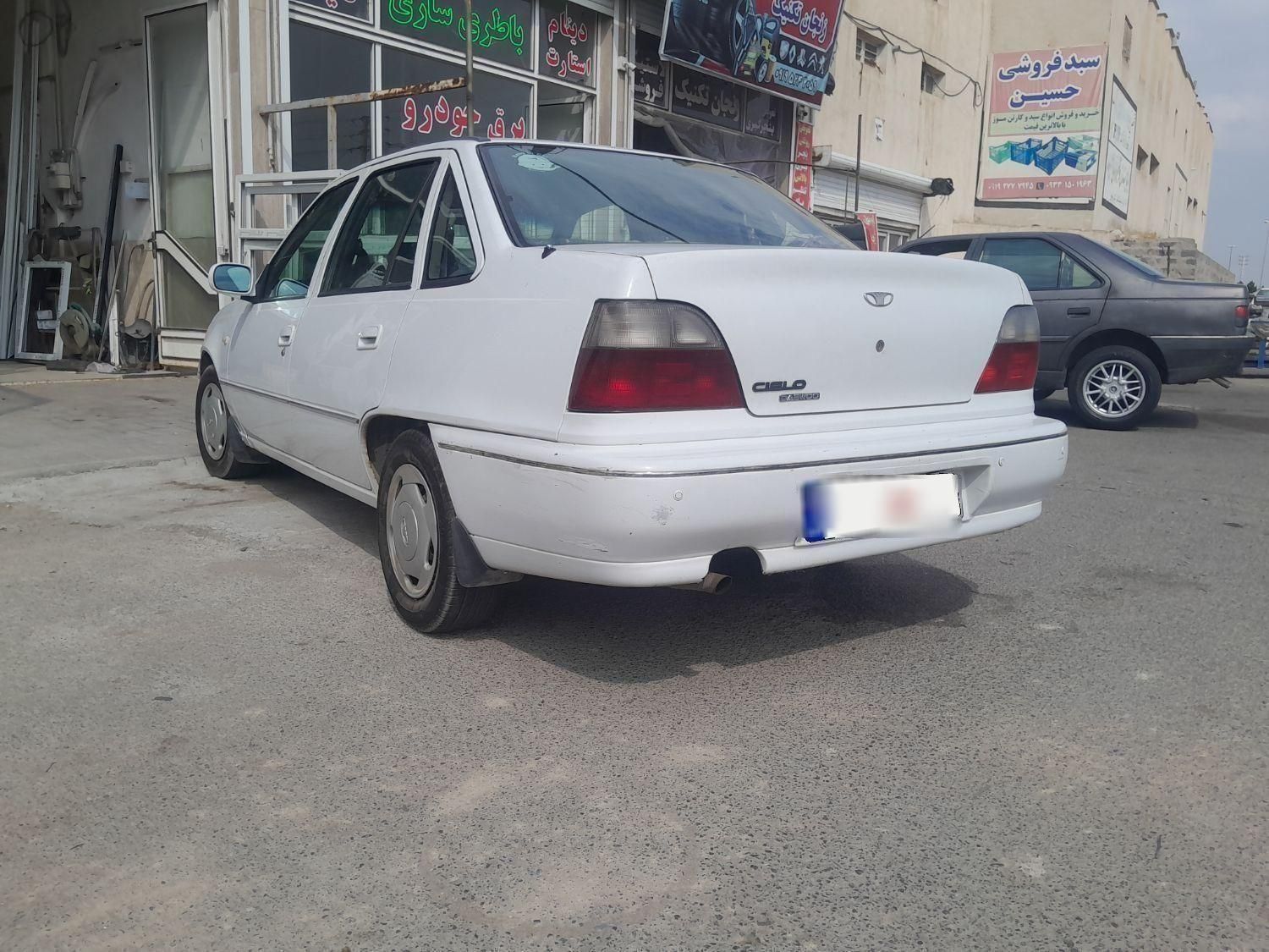 دوو سیلو سدان - 1381