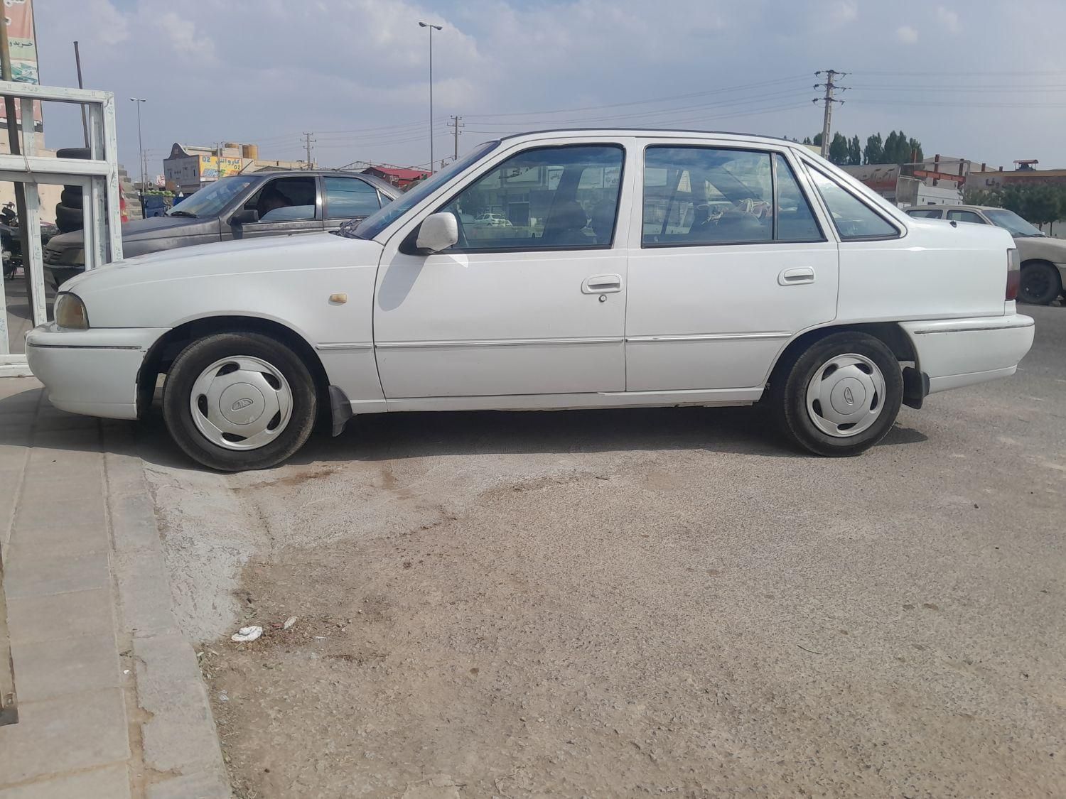 دوو سیلو سدان - 1381