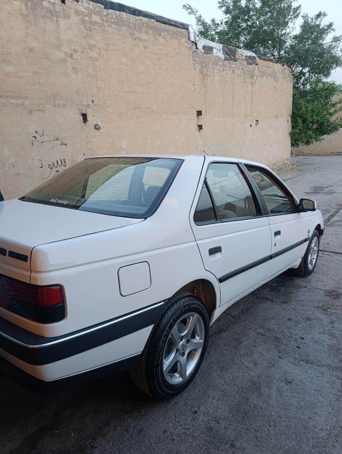 پژو 405 بنزینی GLX - TU5 - 1390