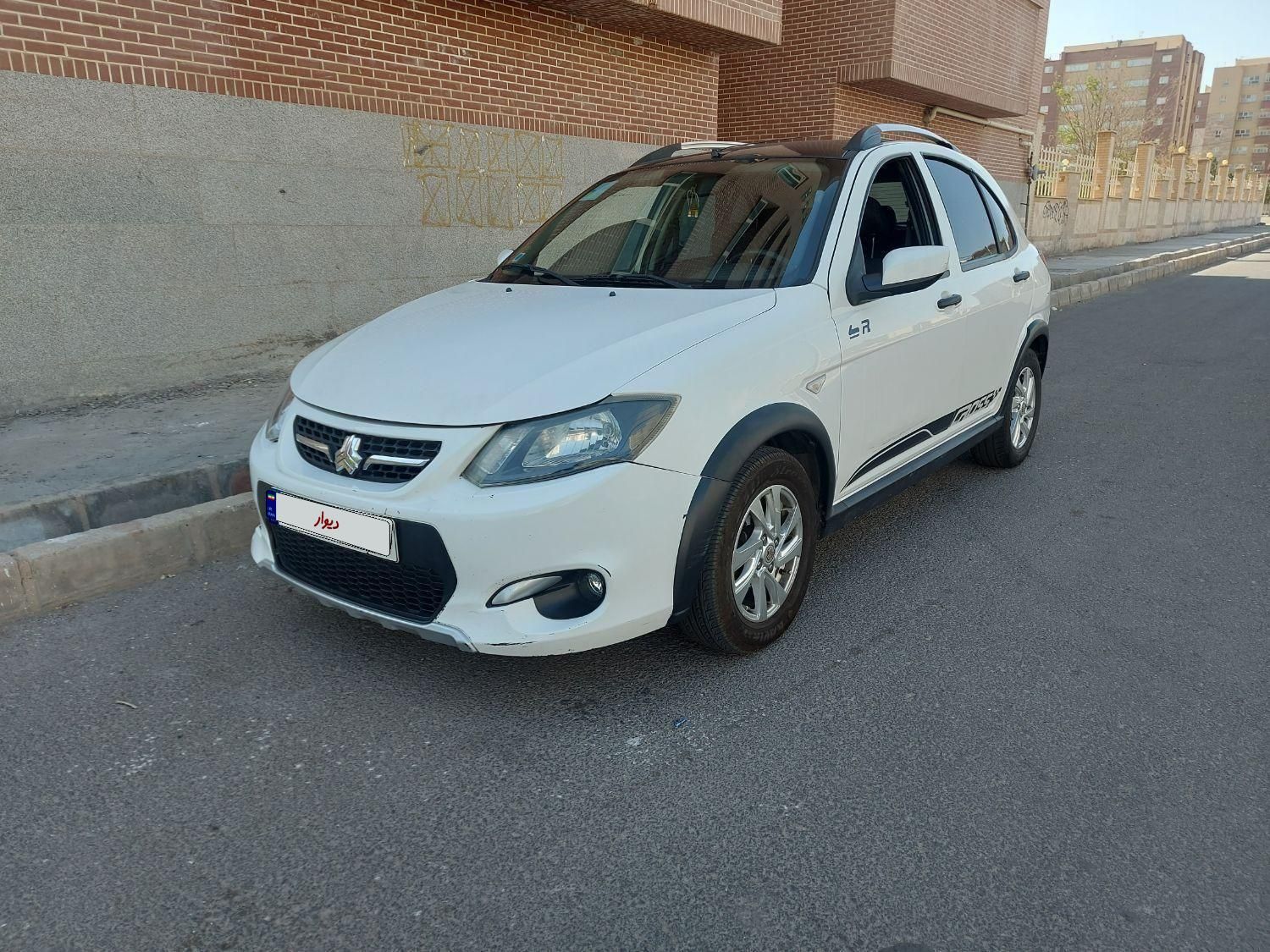 خودرو کوییک، R آگهی ann_19526689