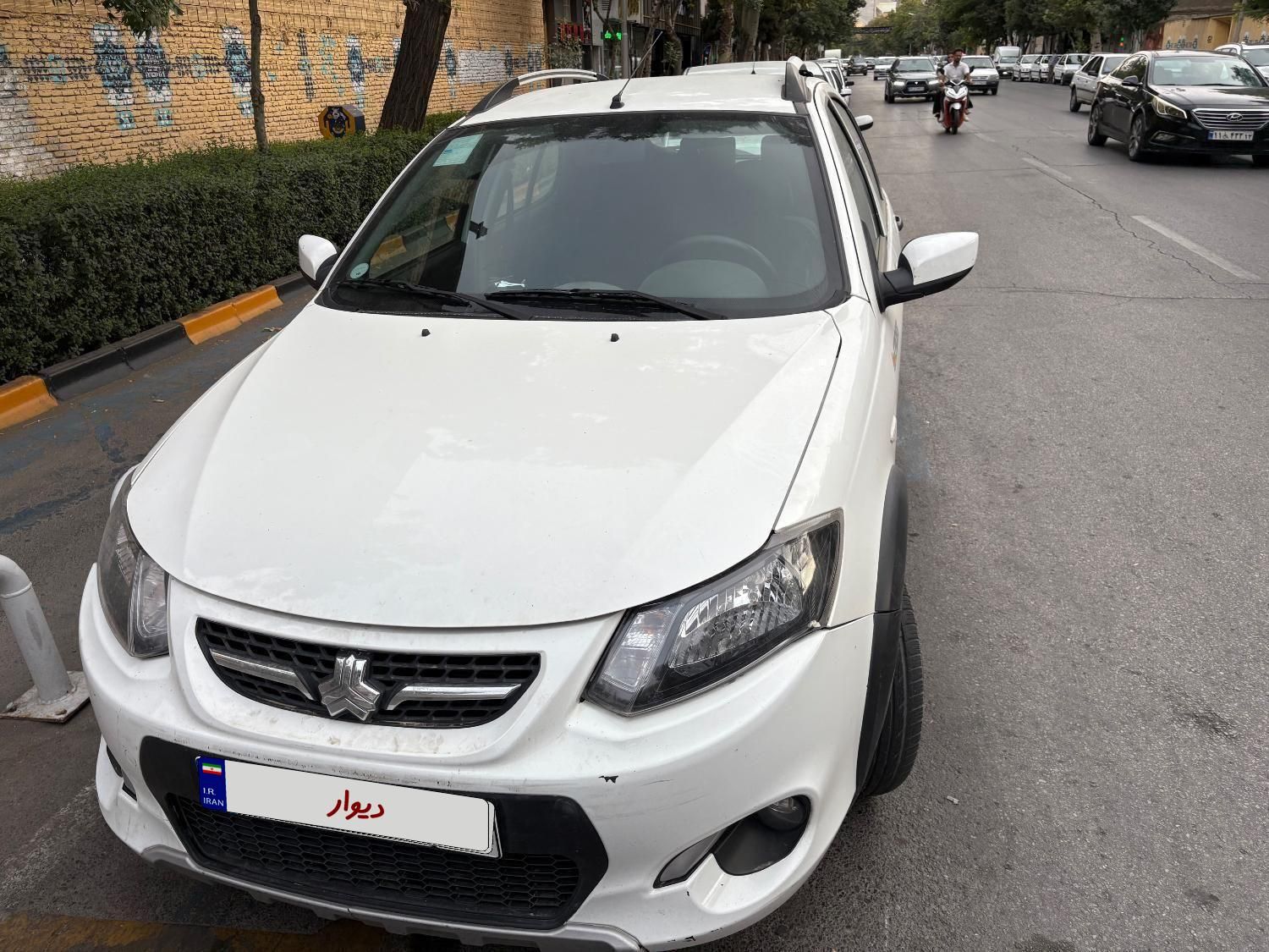 خودرو کوییک، معمولی آگهی ann_19526694