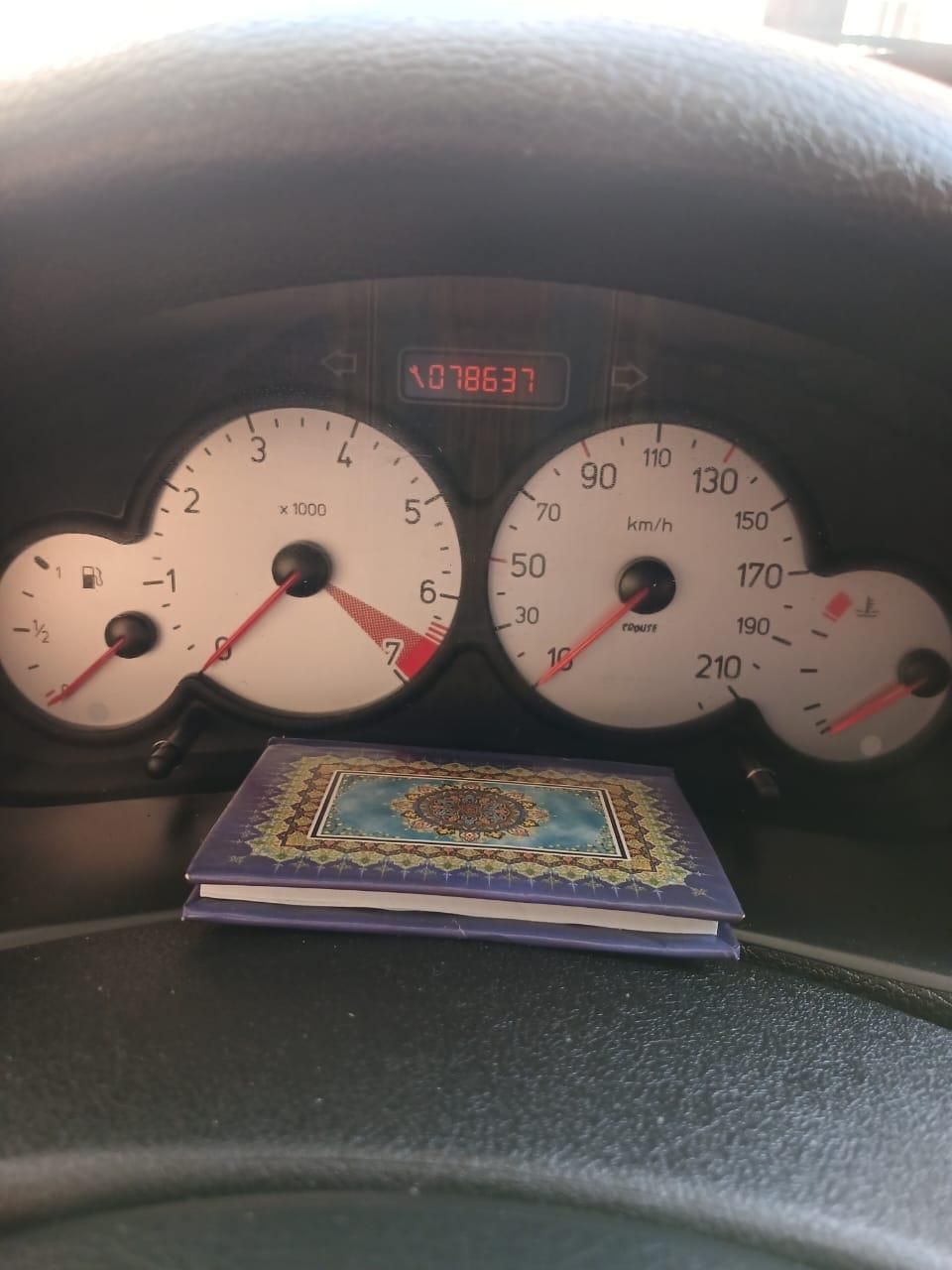 پژو ۲۰۶ صندوق دار v8 - 1399