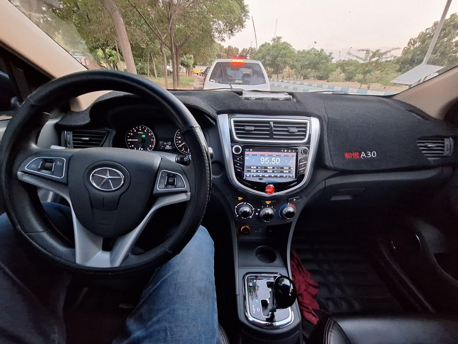 جک J4 اتوماتیک ساده - 1403