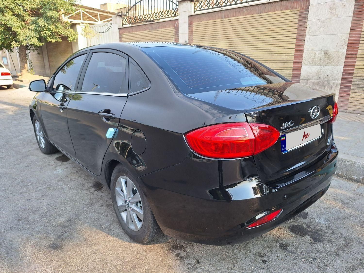 جک J4 اتوماتیک ساده - 1403