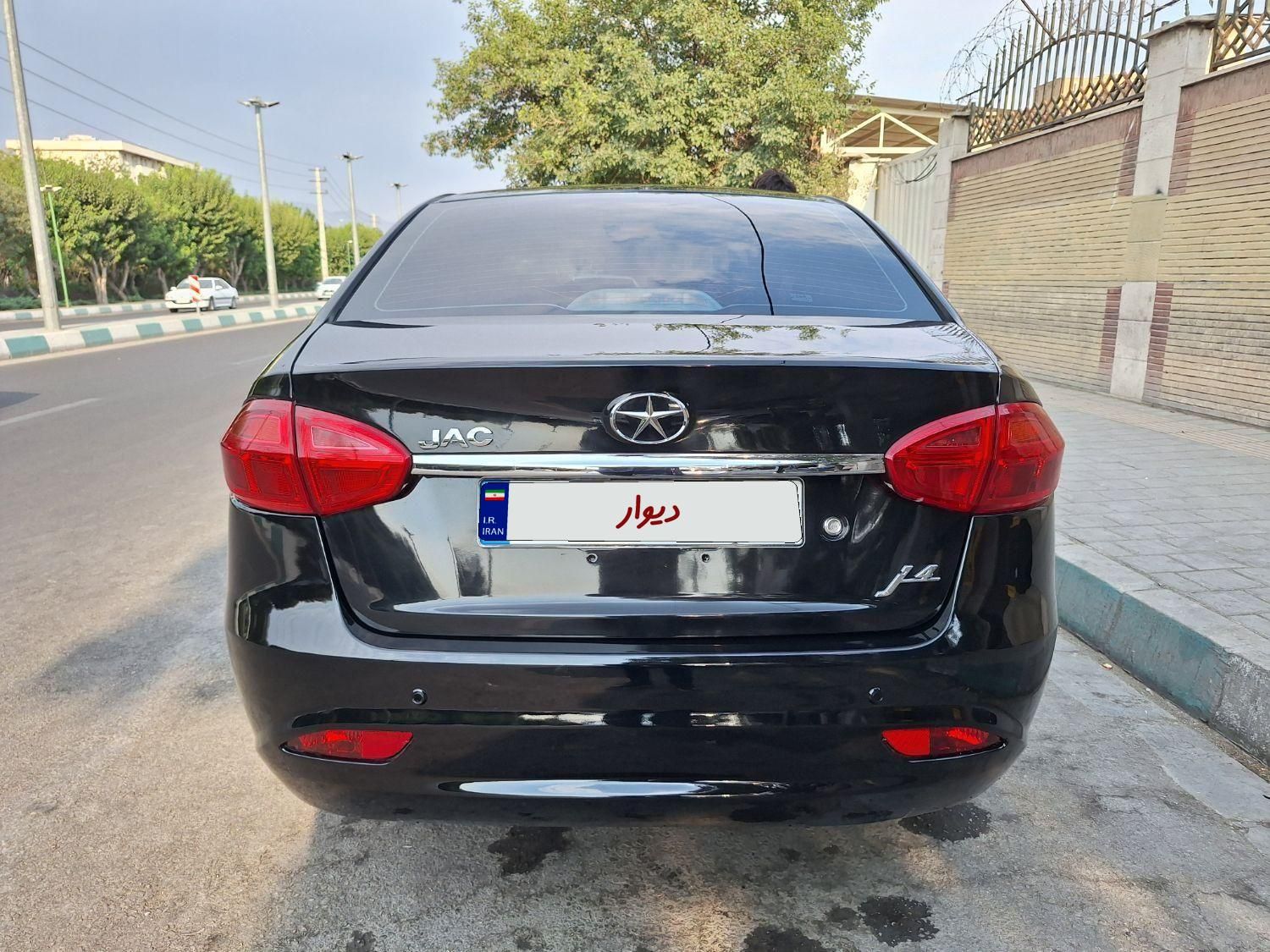 جک J4 اتوماتیک ساده - 1403
