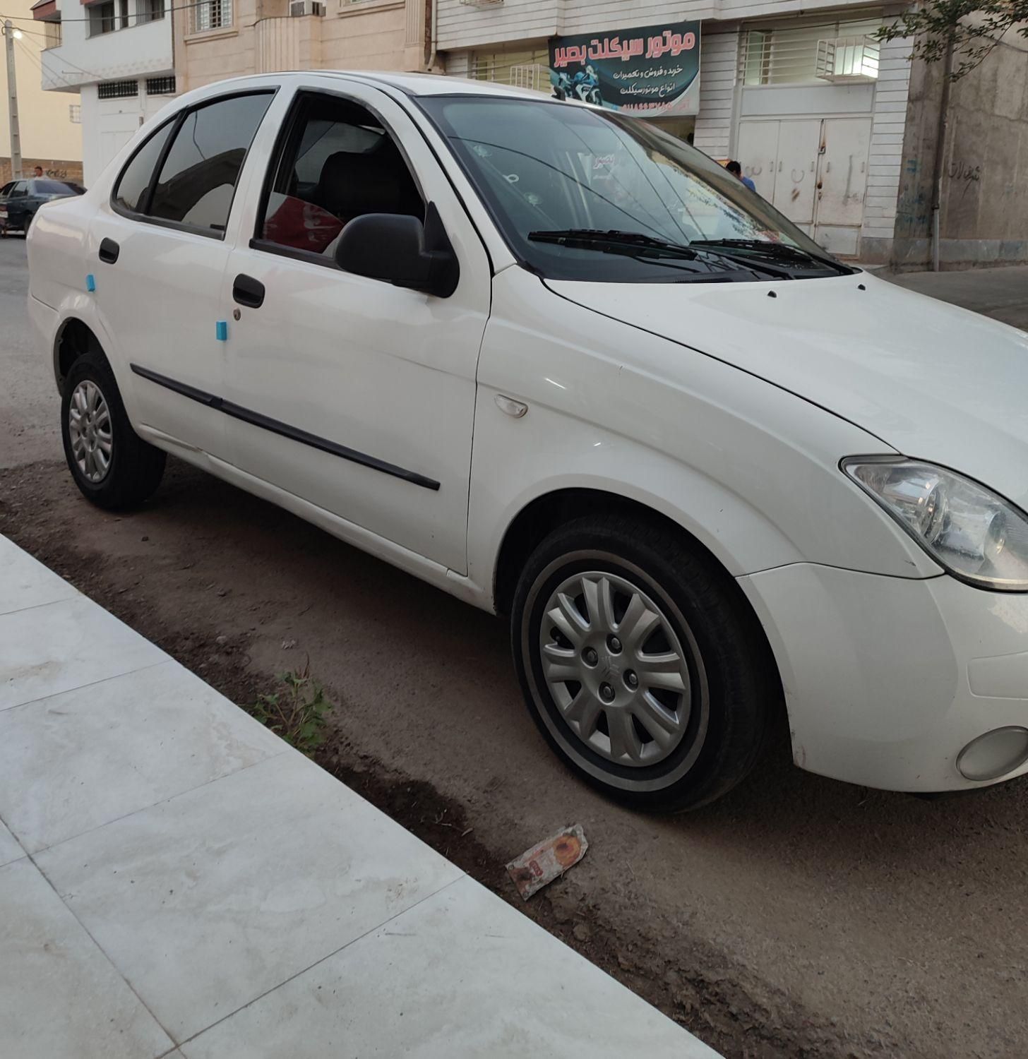 تیبا صندوق دار EX - 1395