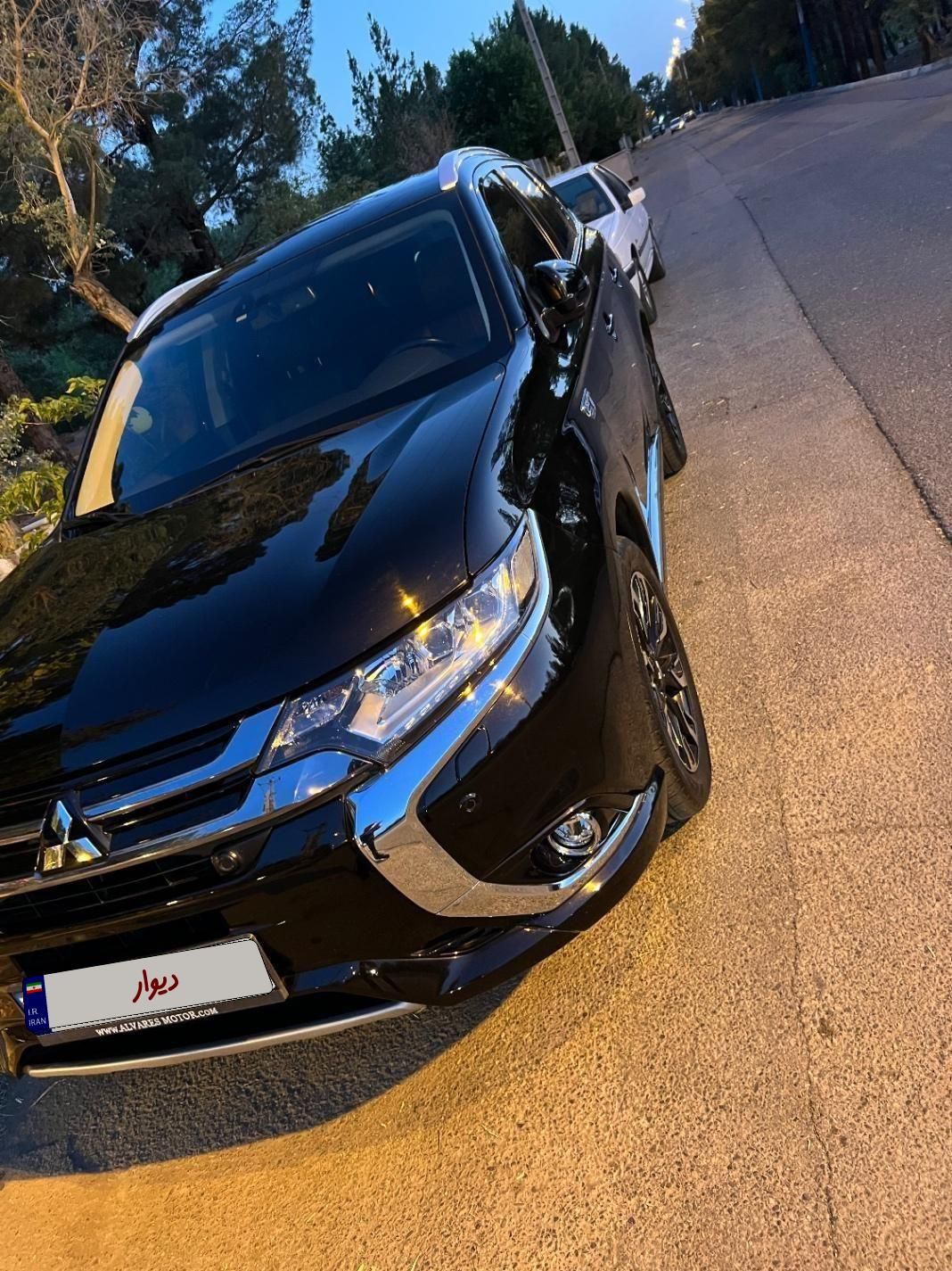 میتسوبیشی اوتلندر PHEV PHEV - 2018