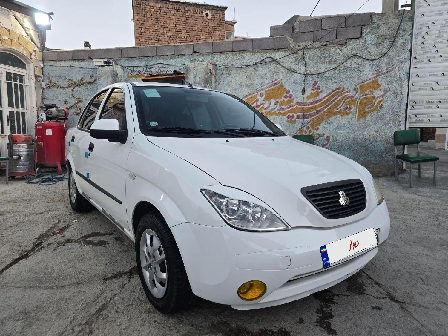تیبا صندوق دار SX - 1401