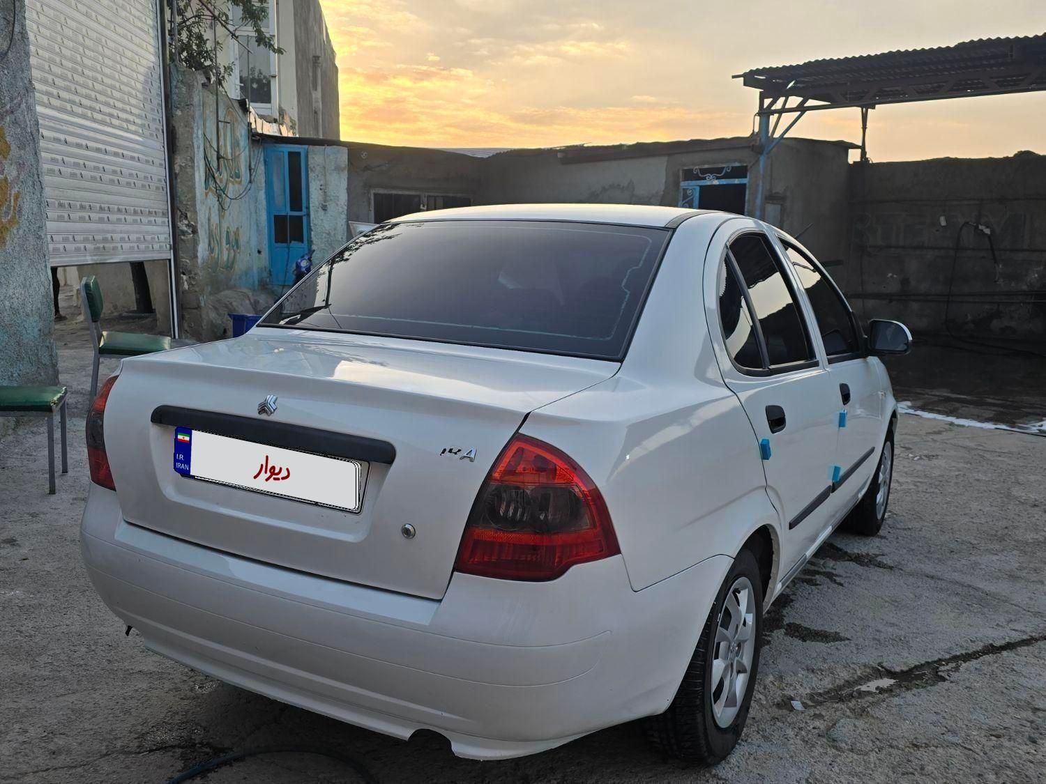 تیبا صندوق دار SX - 1401