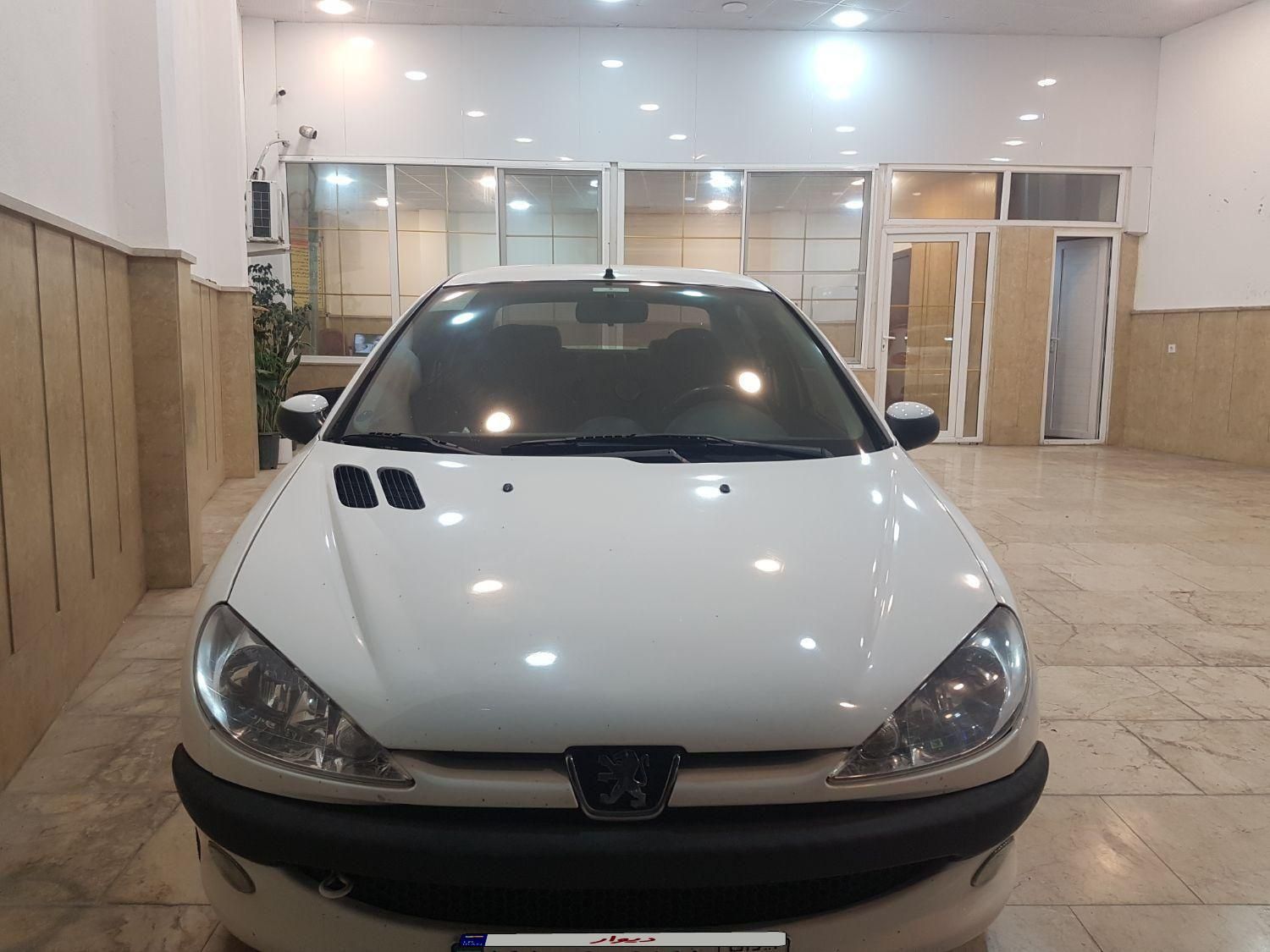 پژو ۲۰۶ صندوق دار v8 - 1396