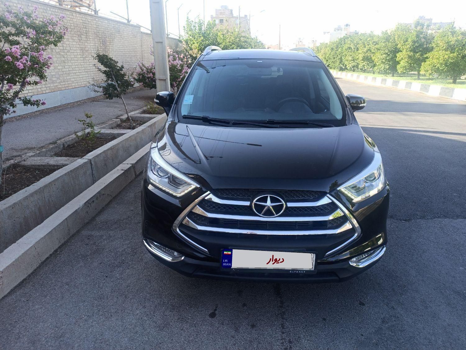 جک S3 اتوماتیک - 1402