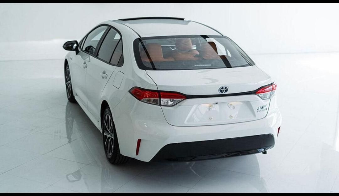 تویوتا کمری XLE - 2024