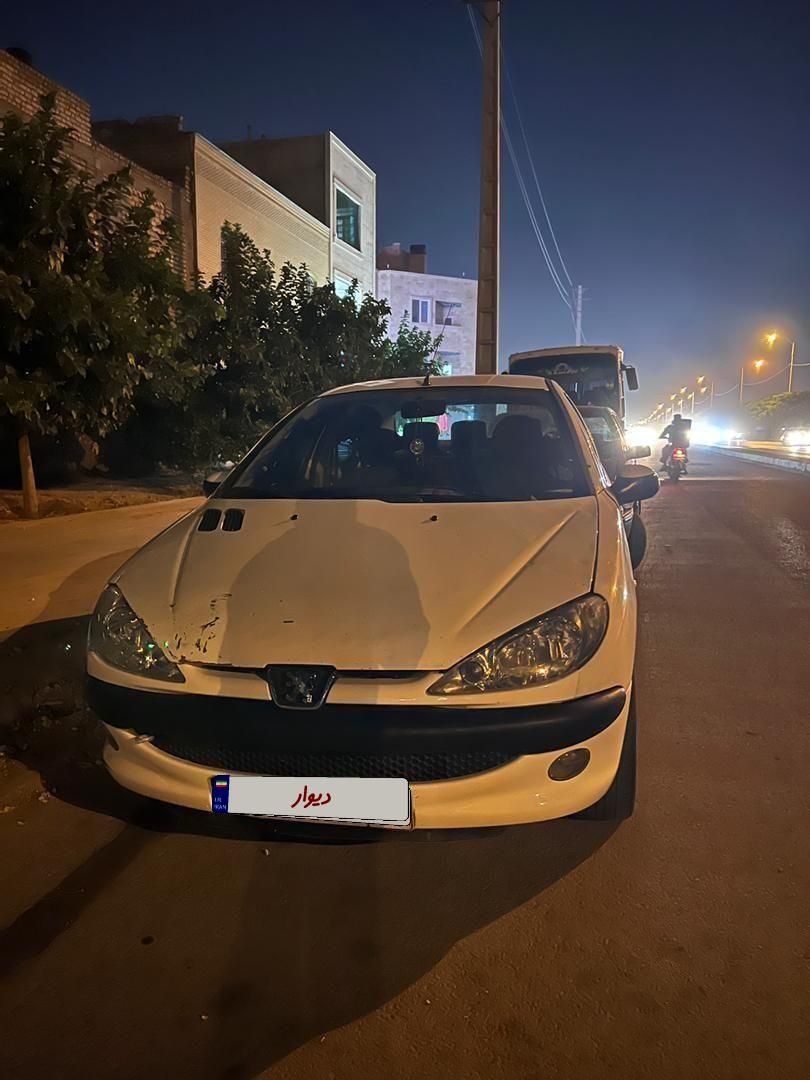 پژو ۲۰۶ صندوق دار v8 - 1390