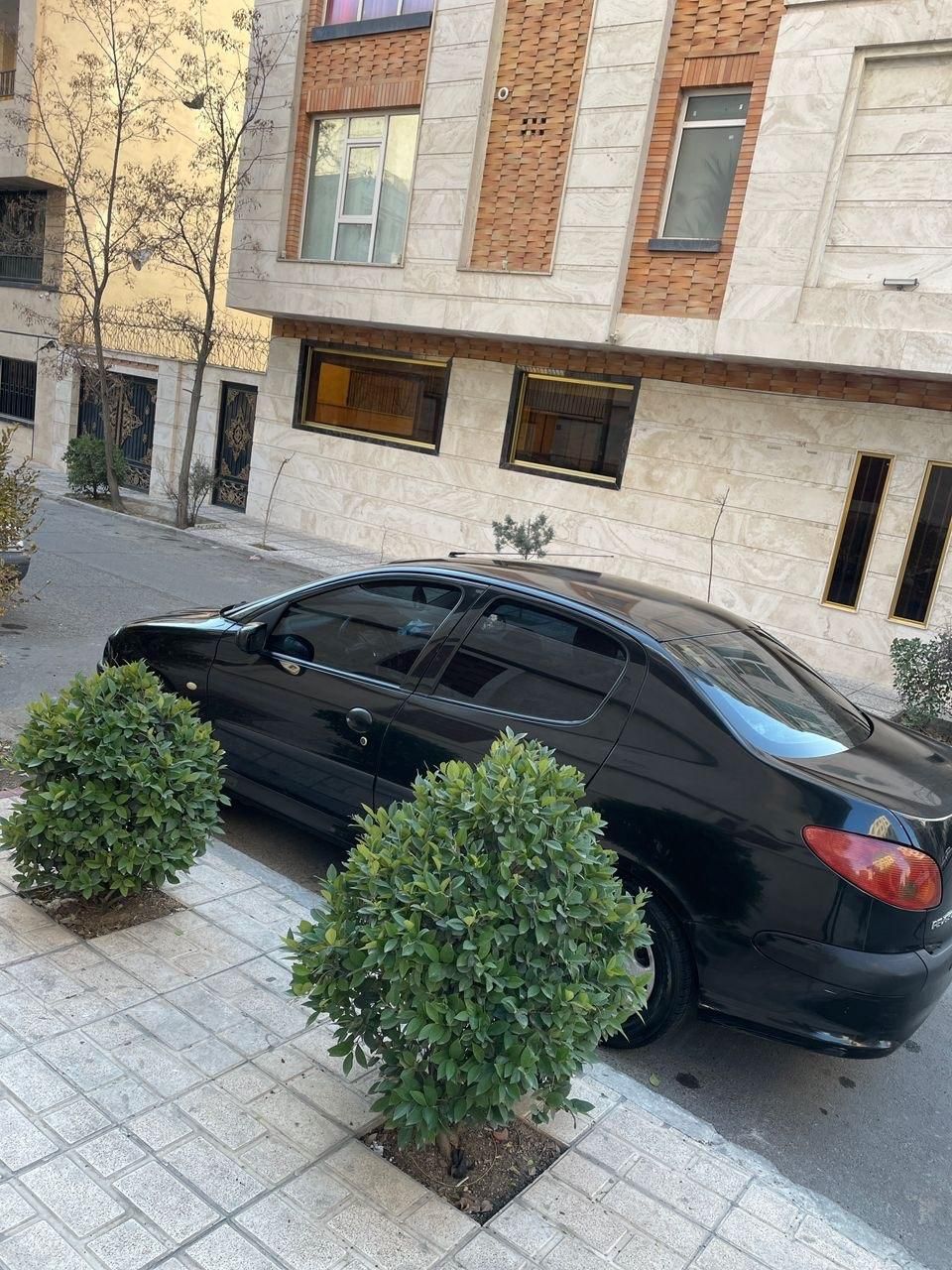 پژو ۲۰۶ صندوق دار v8 - 1393