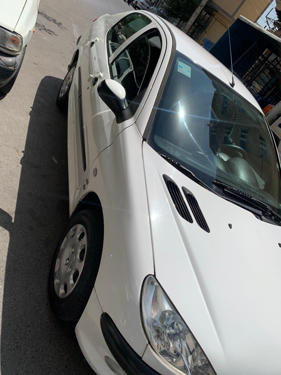 پژو ۲۰۶ صندوق دار v8 - 1390