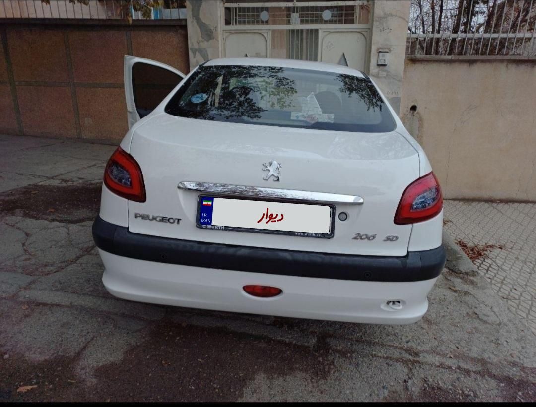 پژو ۲۰۶ صندوق دار v8 - 1397