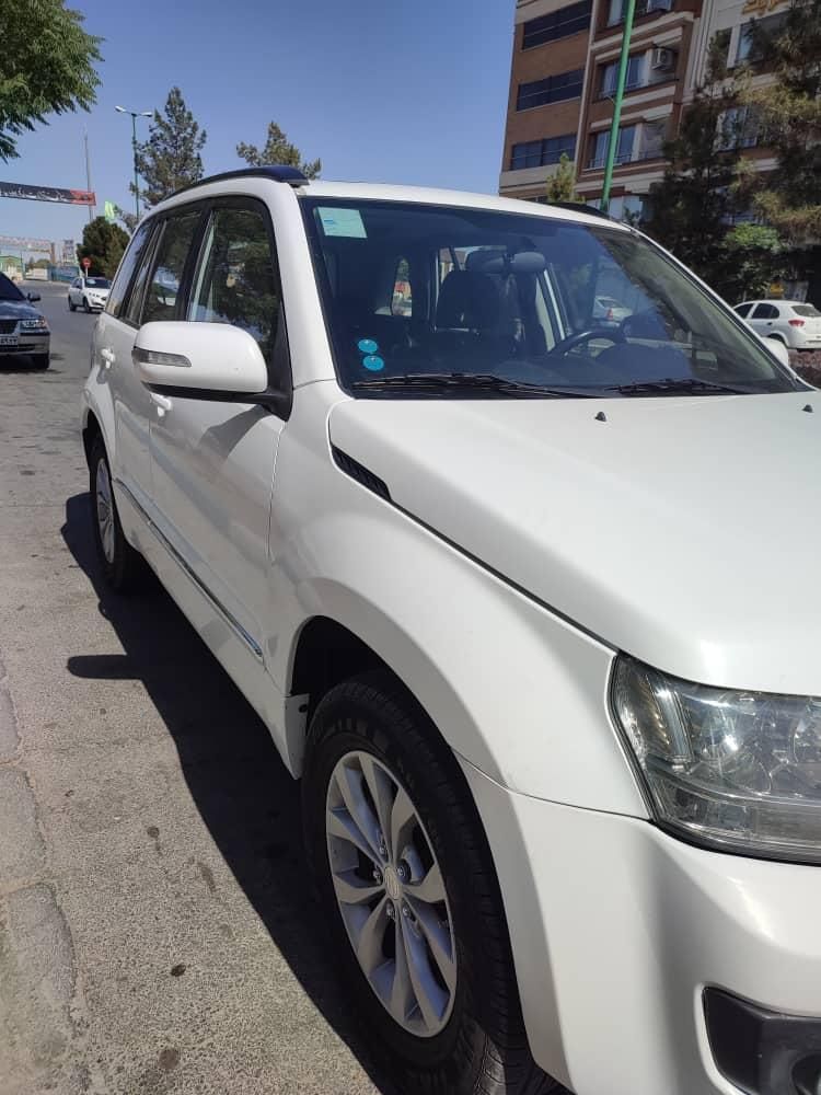 سوزوکی ویتارا ایران خودرو 2400 دنده‌ای - 1396