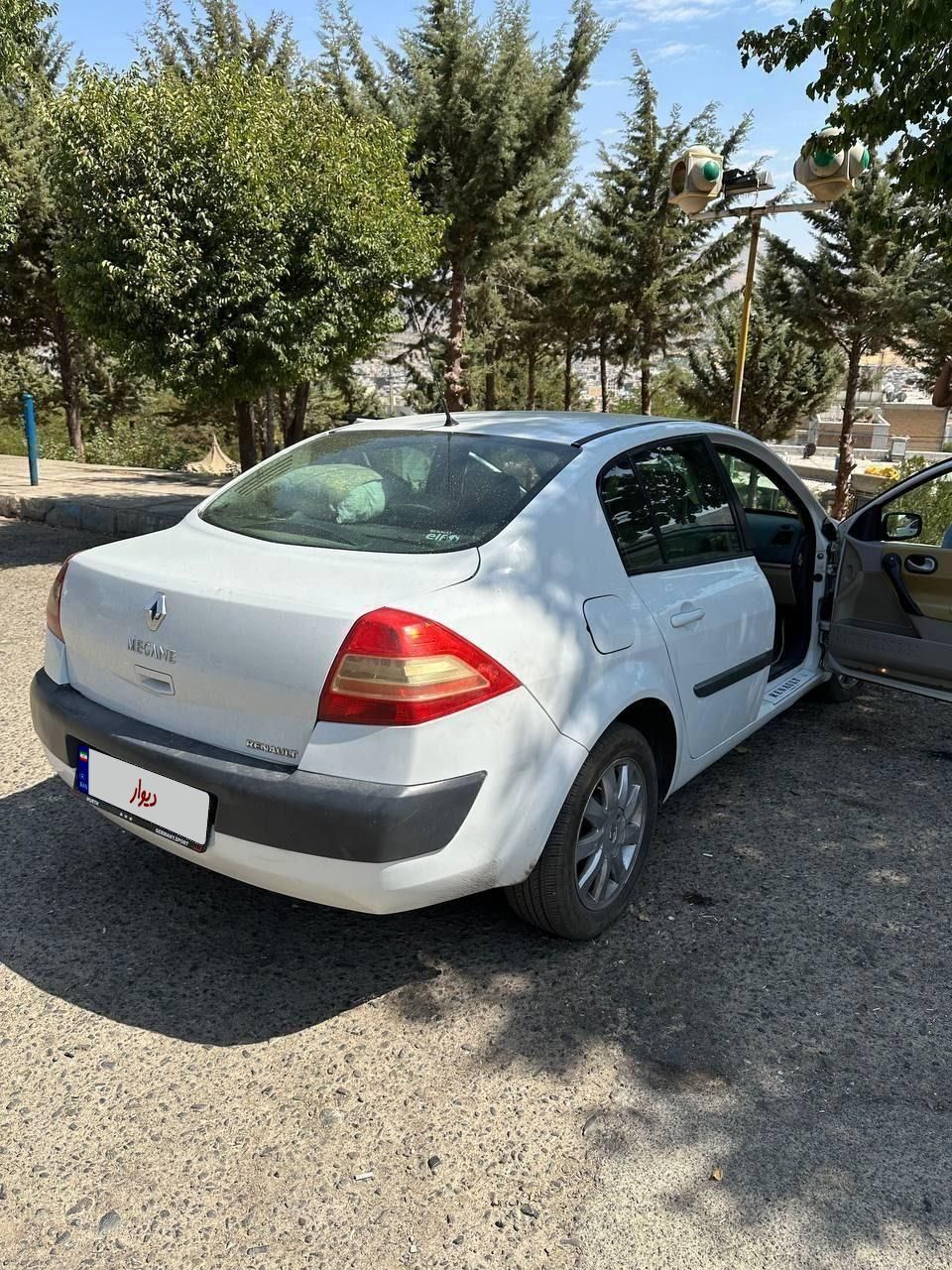 رنو مگان وارداتی اتوماتیک 2000 - 2006