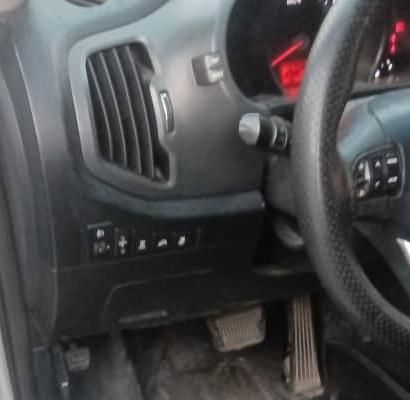 کیا اسپورتیج 4 سیلندر فول 2400cc - 2011