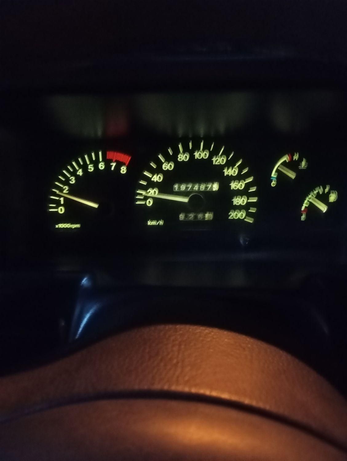 دوو سیلو سدان - 1377
