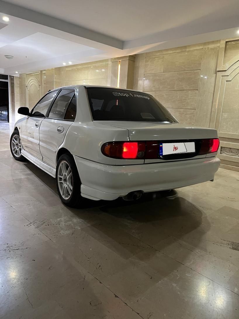 میتسوبیشی لنسر 1.6 لیتر دنده ای - 1992