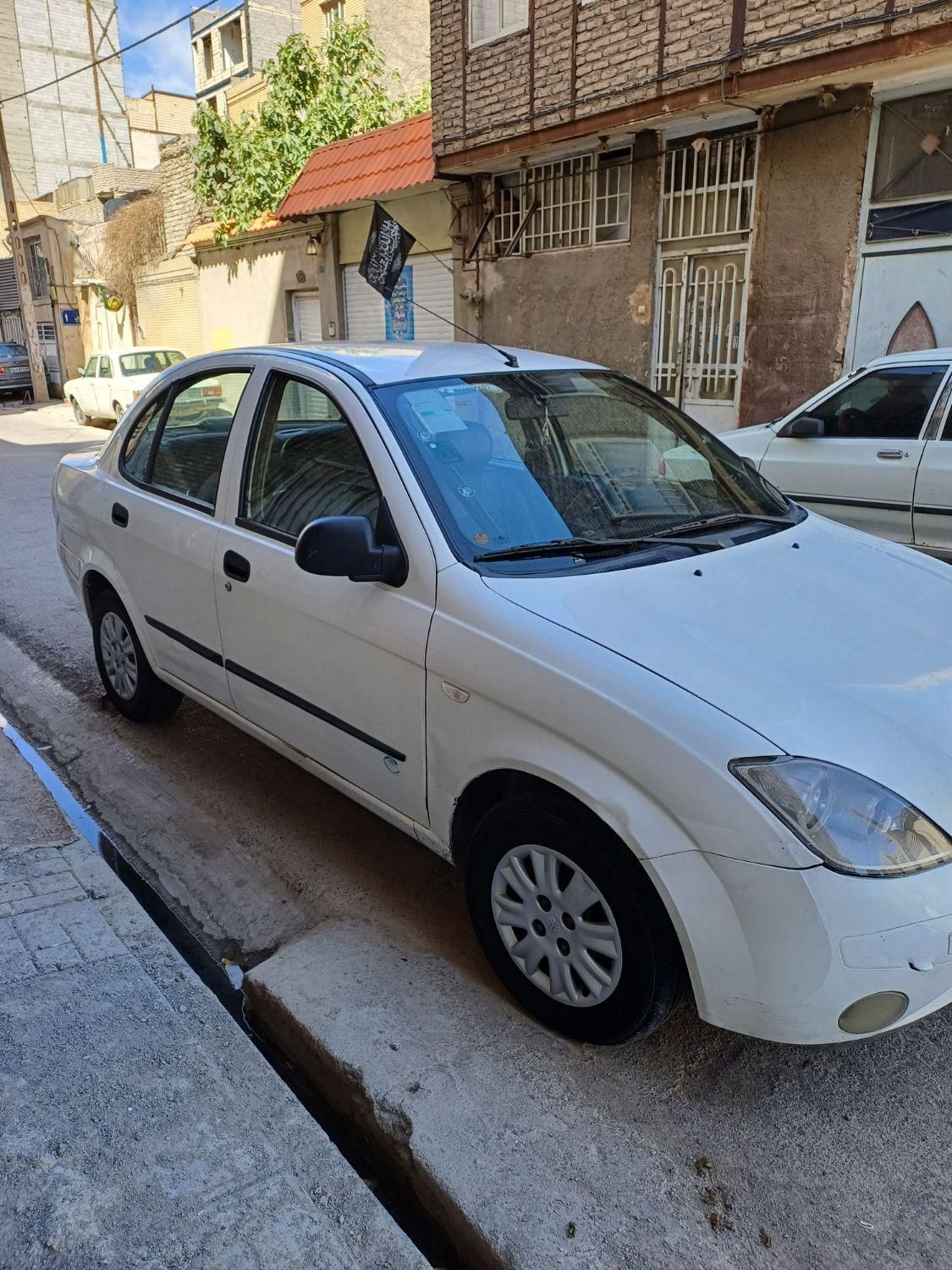 تیبا صندوق دار SX - 1397