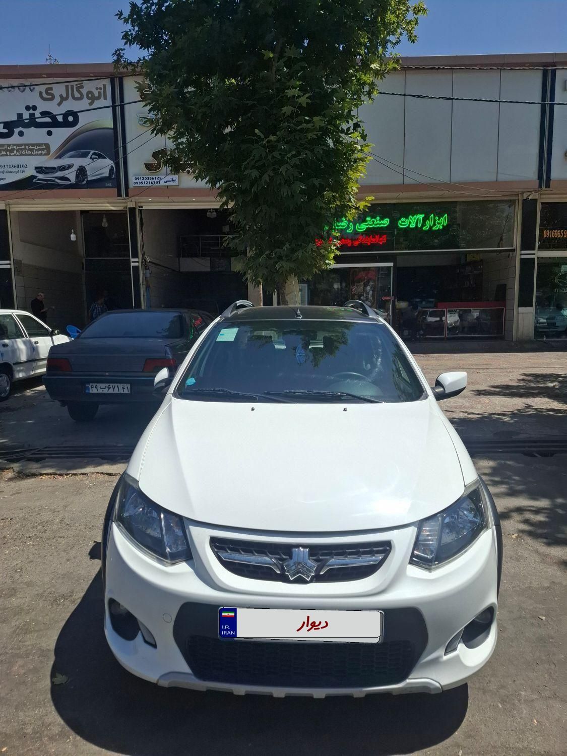 خودرو کوییک، R آگهی ann_19529949