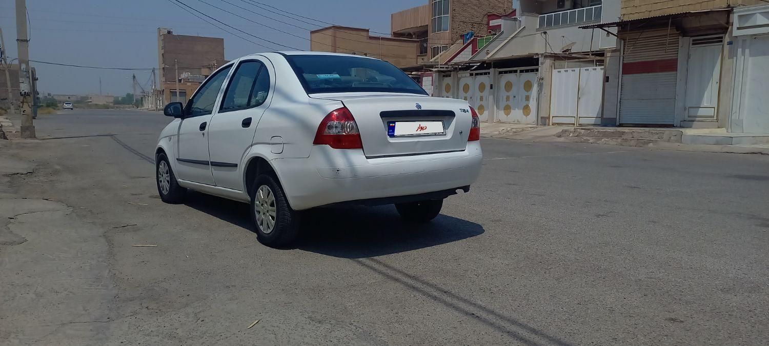 تیبا صندوق دار SX - 1400