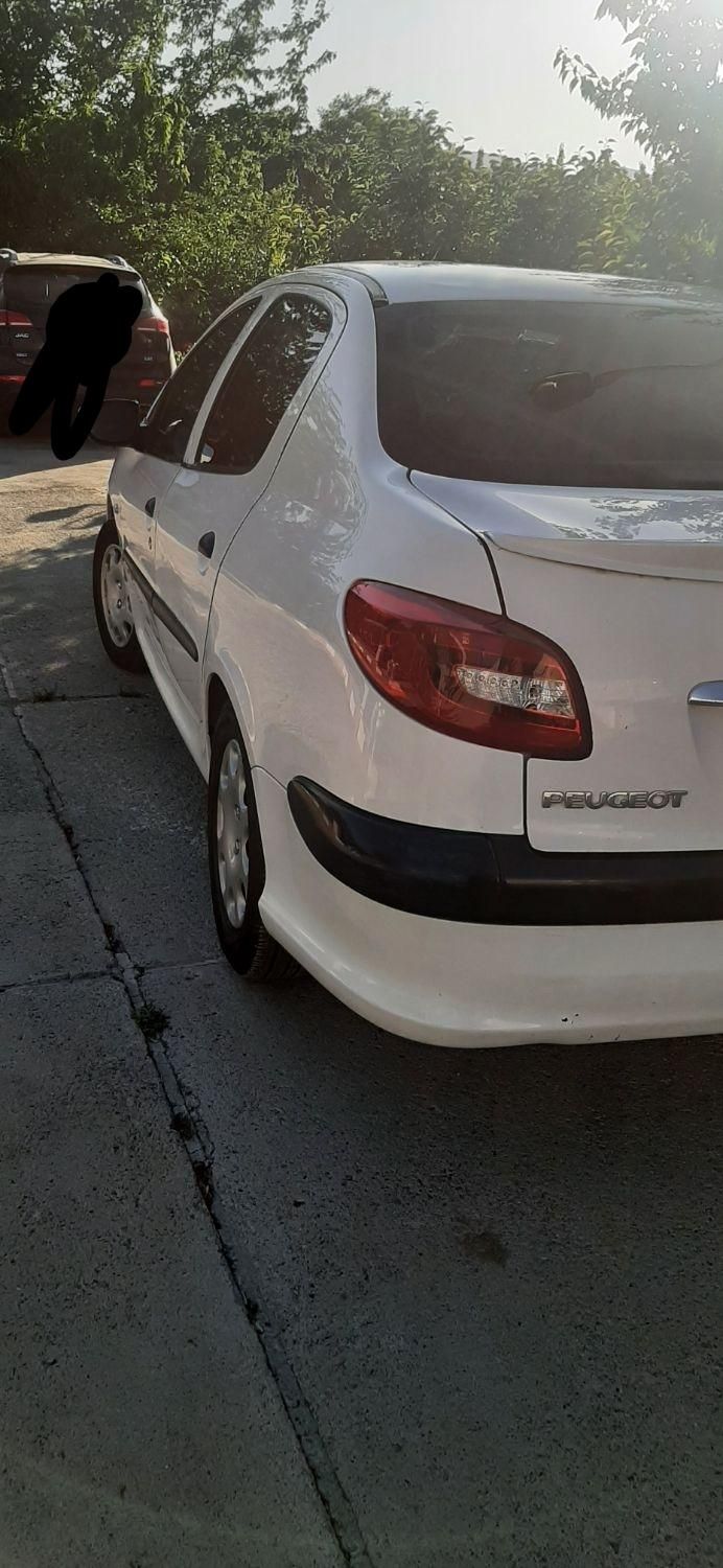 پژو ۲۰۶ صندوق دار v8 - 1388