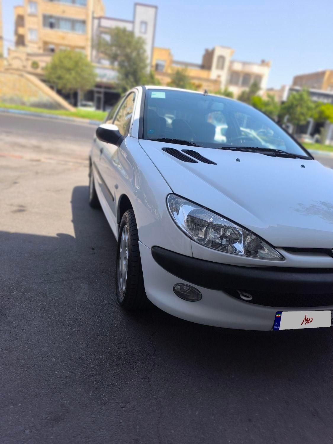 پژو ۲۰۶ صندوق دار v8 - 1398