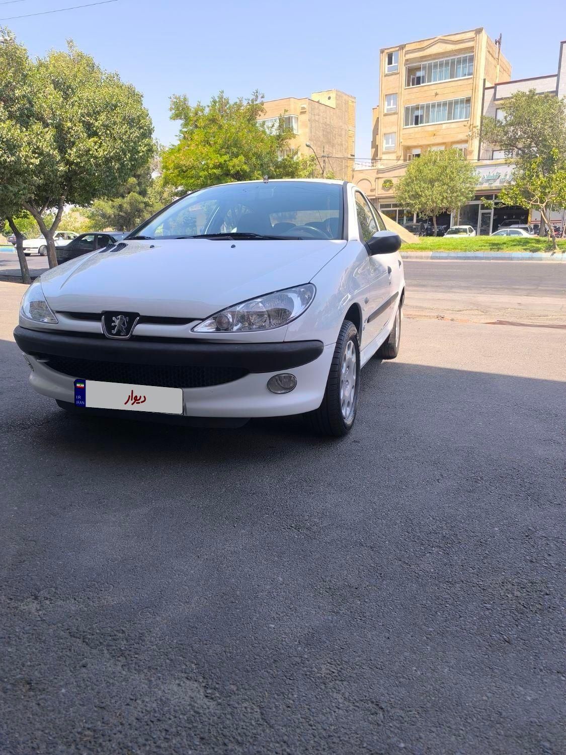 پژو ۲۰۶ صندوق دار v8 - 1398