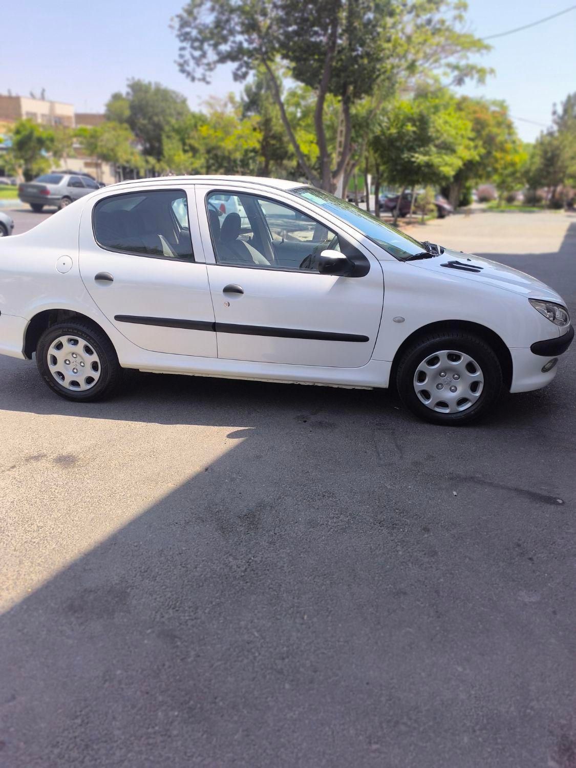 پژو ۲۰۶ صندوق دار v8 - 1398
