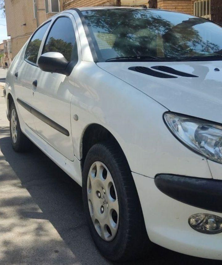 پژو ۲۰۶ صندوق دار v8 - 1399