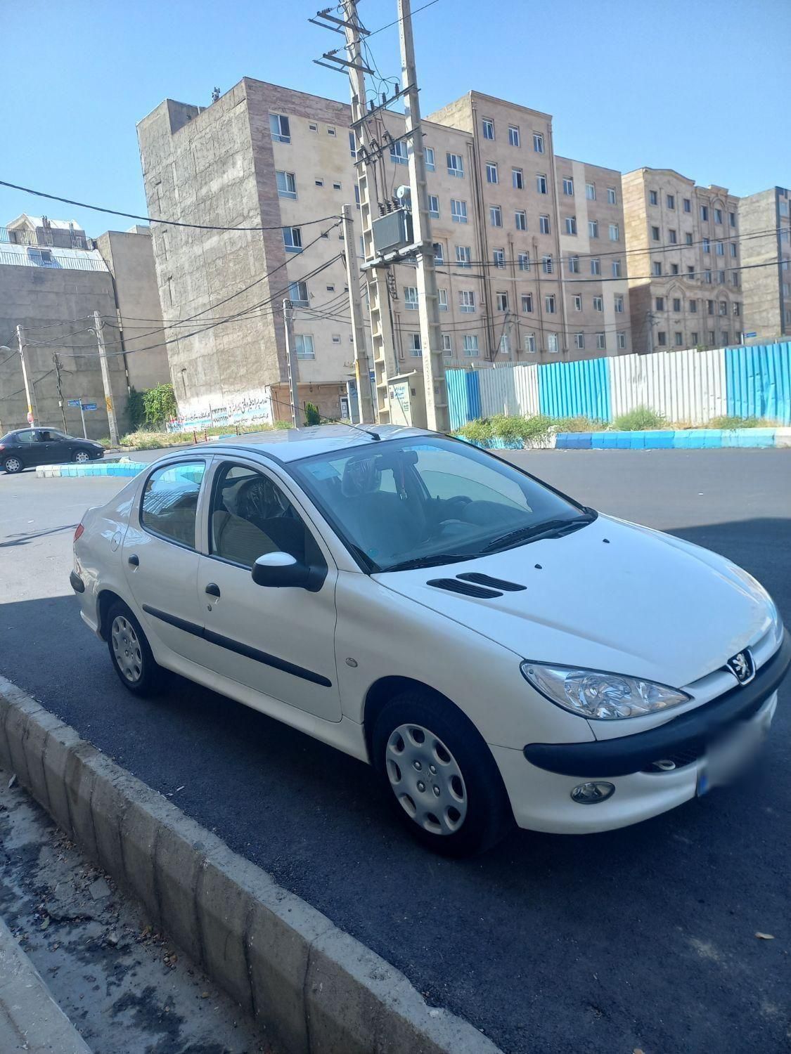 پژو ۲۰۶ صندوق دار v8 - 1396