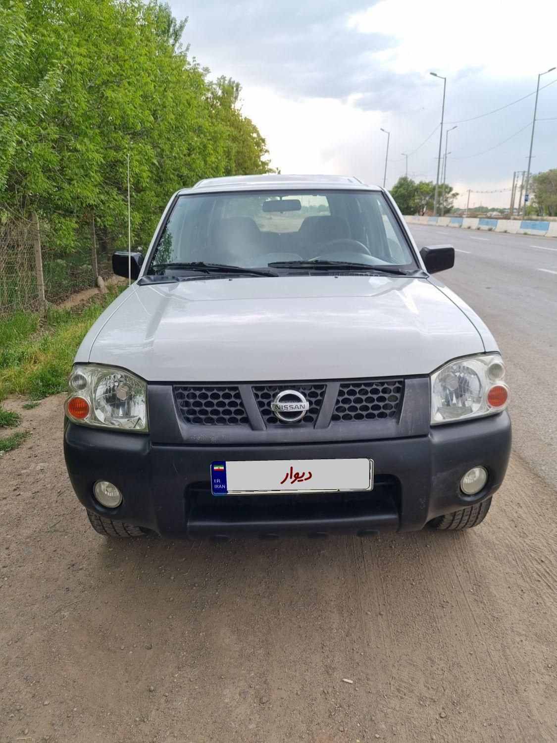 نیسان رونیز دنده‌ای - 1388