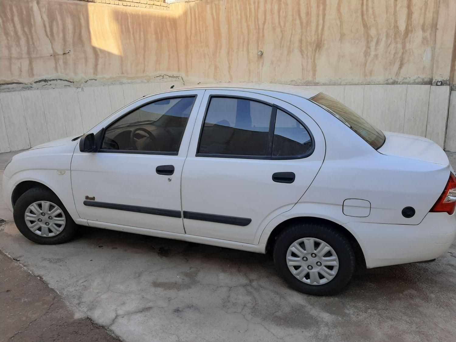 تیبا صندوق دار SX - 1393
