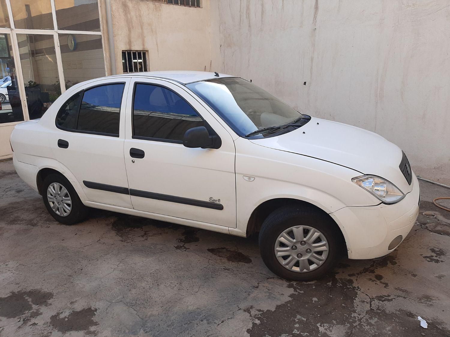 تیبا صندوق دار SX - 1393