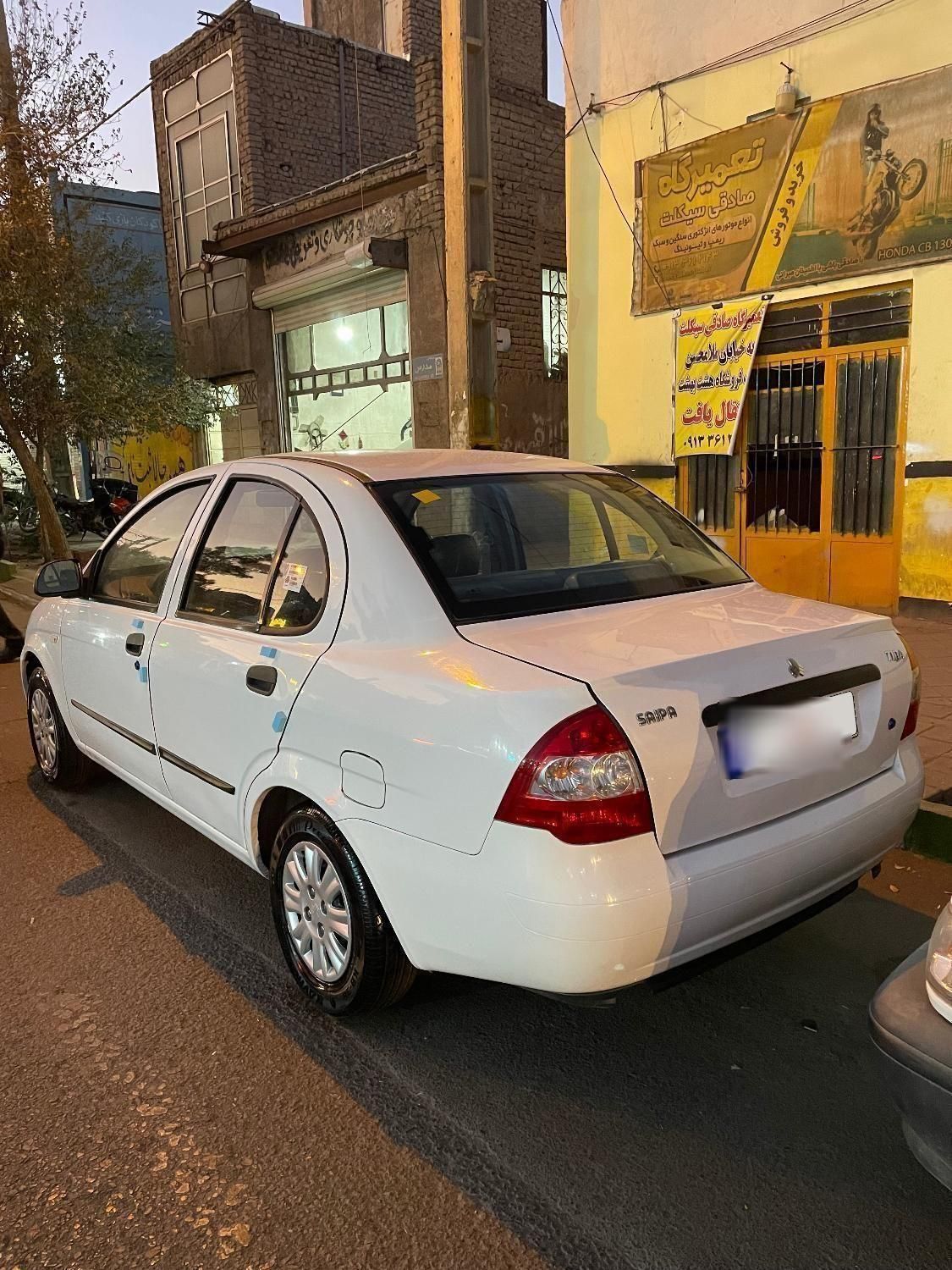 تیبا صندوق دار SX - 1400