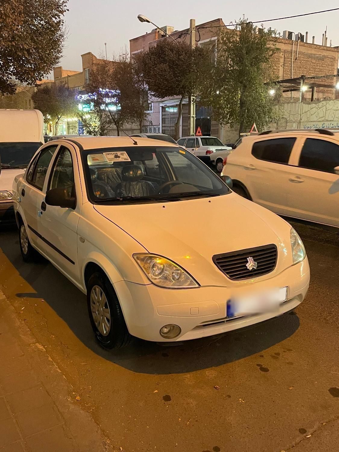 تیبا صندوق دار SX - 1400