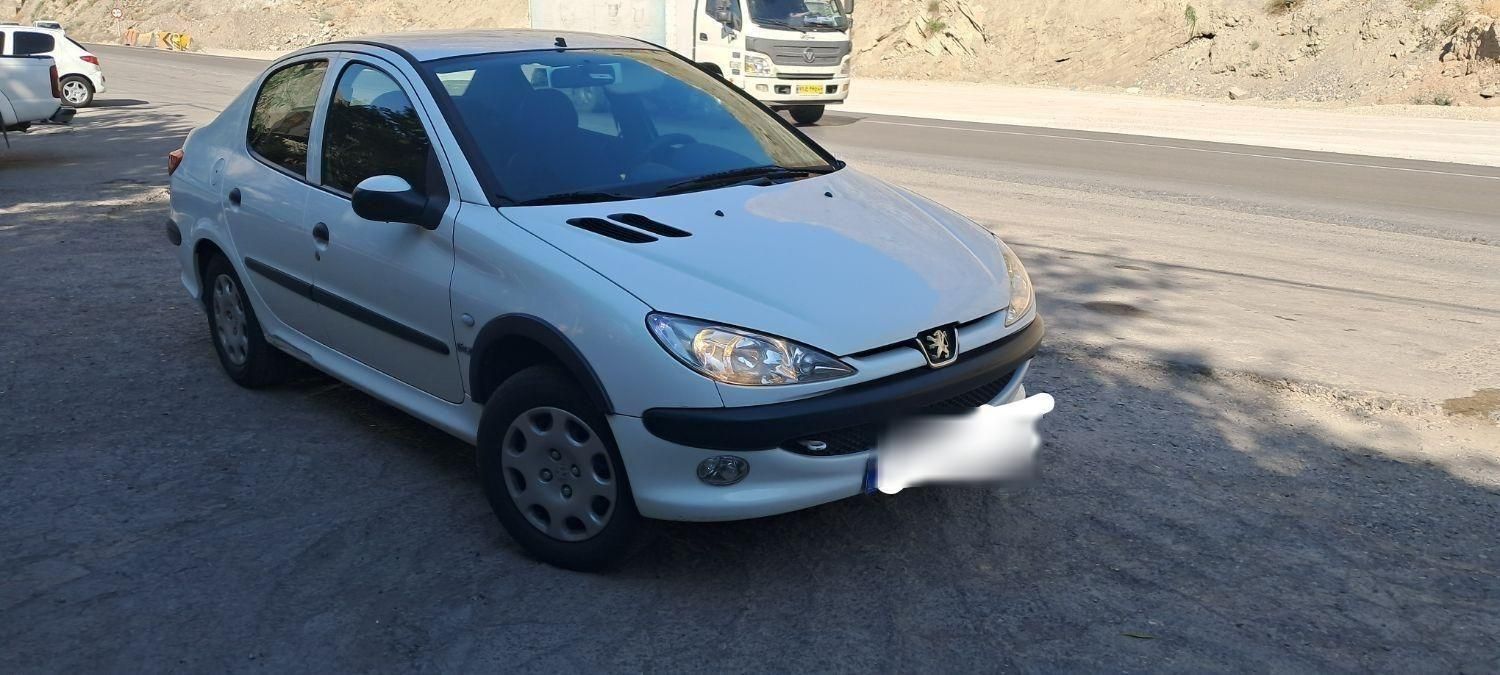 پژو ۲۰۶ صندوق دار v8 - 1391