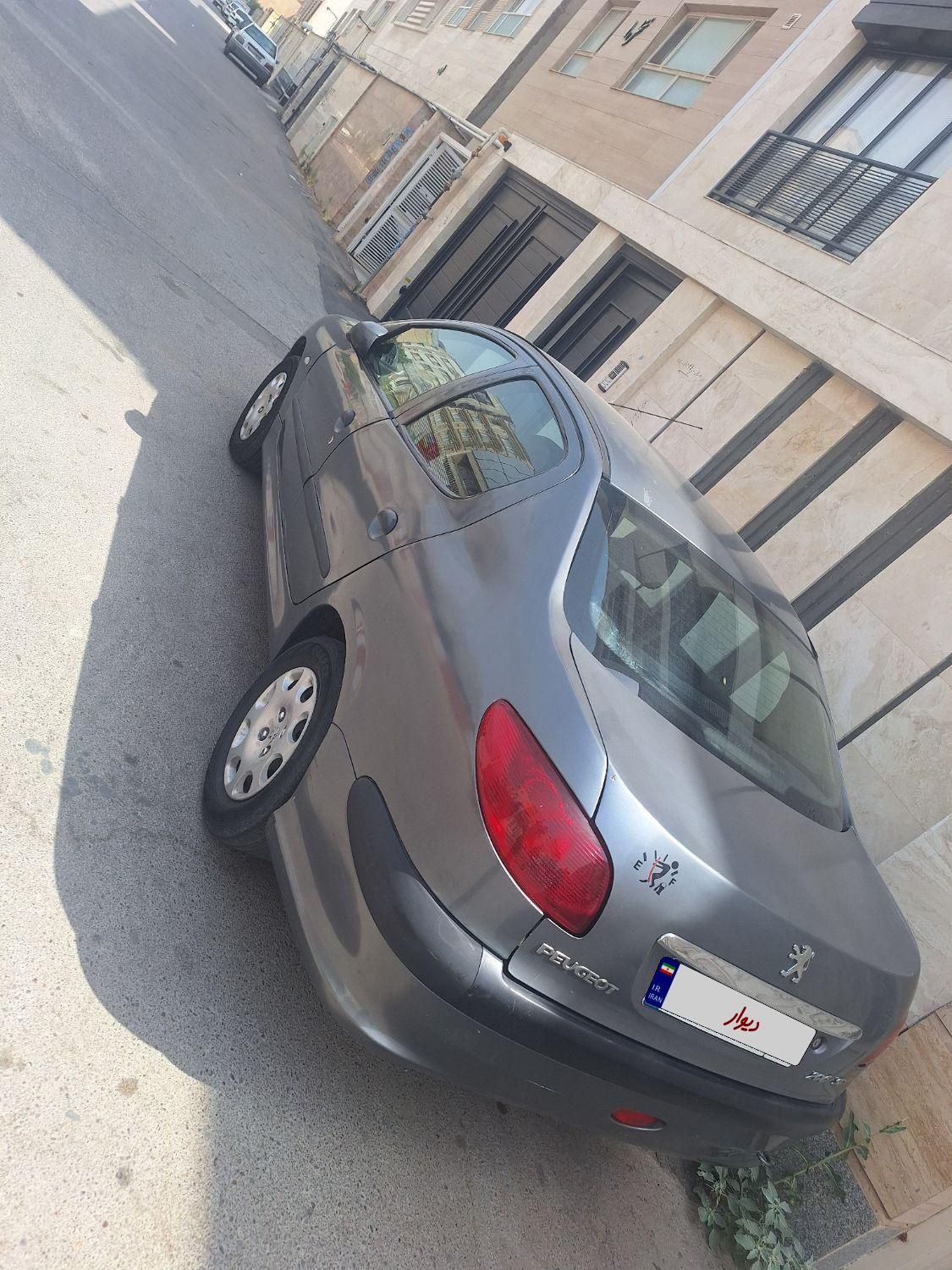 پژو ۲۰۶ صندوق دار v8 - 1393