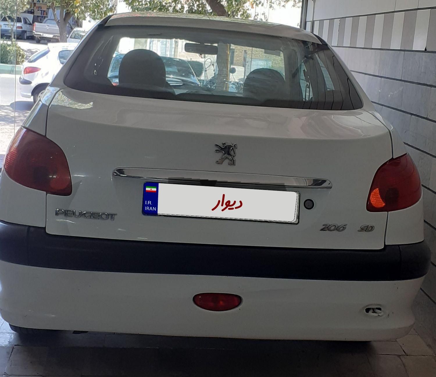 پژو ۲۰۶ صندوق دار v8 - 1394