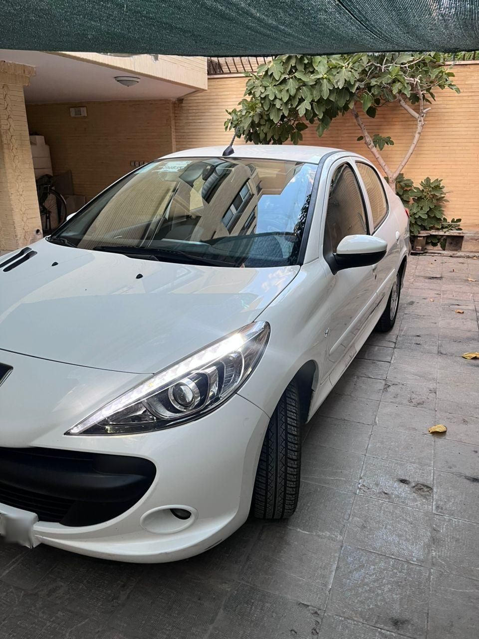 پژو ۲۰۷ صندوق دار اتوماتیک - 1398