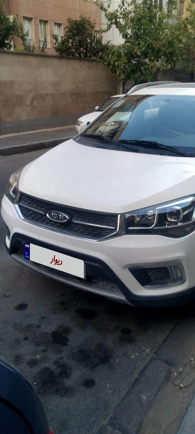 ام وی ام X22 دنده‌ای لاکچری - 1398