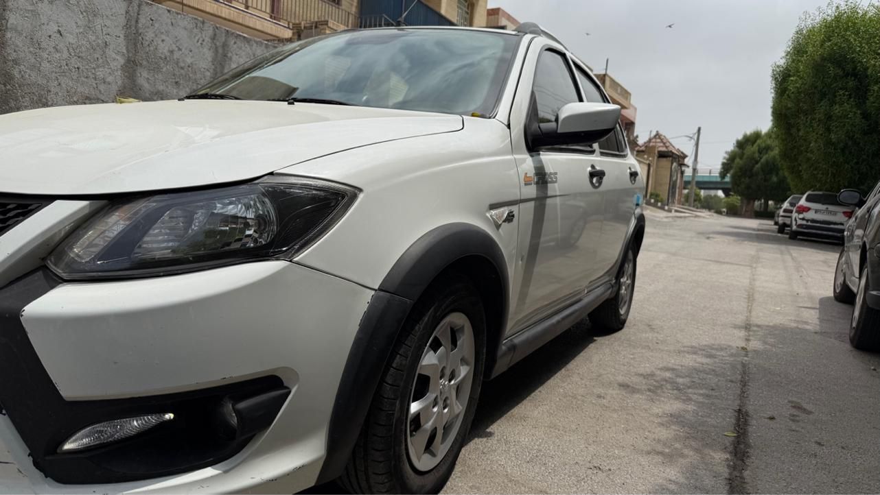 خودرو کوییک، معمولی آگهی ann_19531359