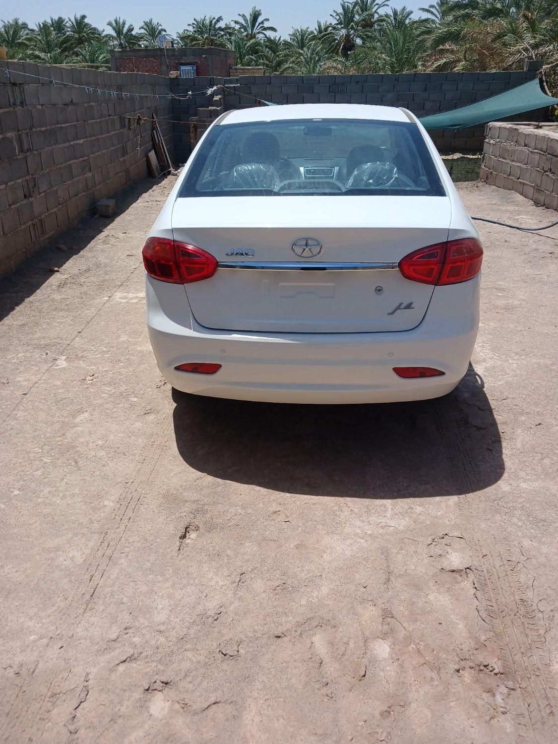 جک J4 اتوماتیک ساده - 1404
