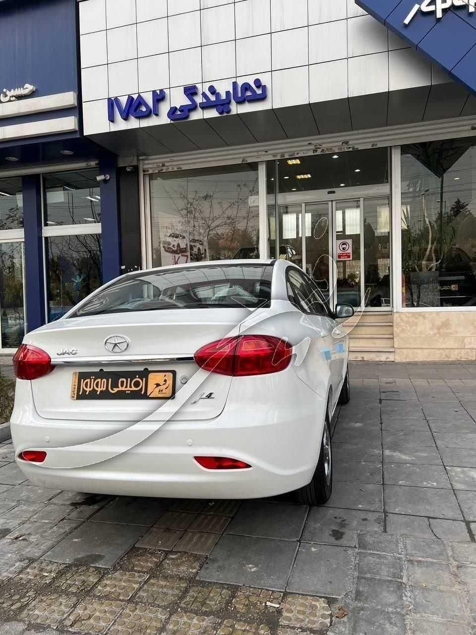 جک J4 اتوماتیک ساده - 1403