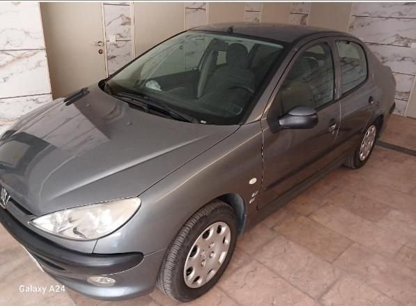 پژو ۲۰۶ صندوق دار v8 - 1396