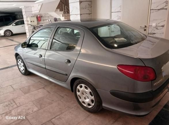 پژو ۲۰۶ صندوق دار v8 - 1396